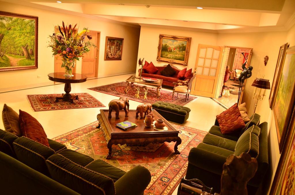 Hotel La Font Boutique โบโกตา ภายนอก รูปภาพ