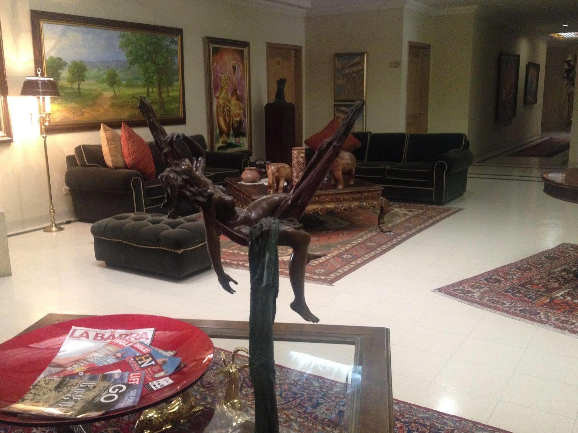 Hotel La Font Boutique โบโกตา ภายนอก รูปภาพ