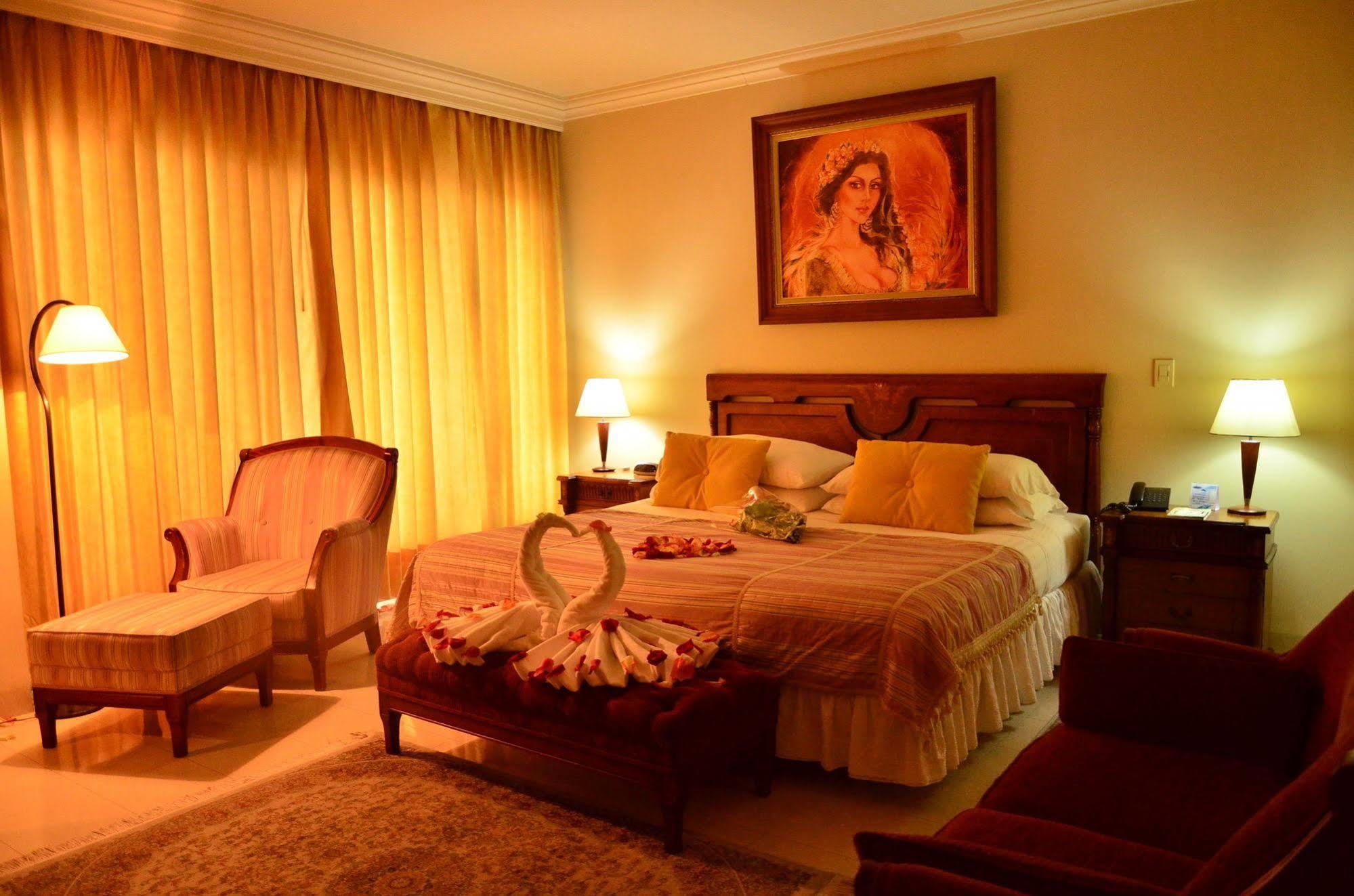 Hotel La Font Boutique โบโกตา ภายนอก รูปภาพ