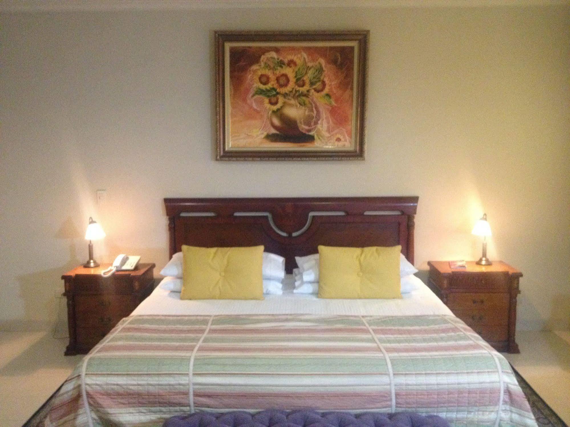 Hotel La Font Boutique โบโกตา ภายนอก รูปภาพ